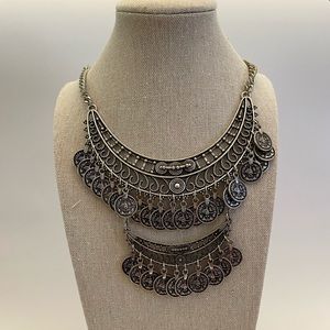 URBAN OUTFITTERS Silver Bib Necklace